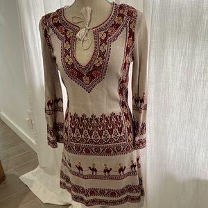 BCBG xs camel sweater dress. Rare. Soft with beautiful fall/winter colors.